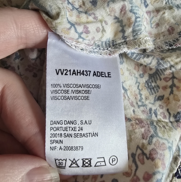 Indi & Cold flutter sleeve paisley floral blouse size small - Picture 12 of 13